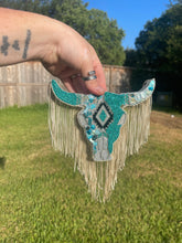 Load image into Gallery viewer, Bull Skull Freshie