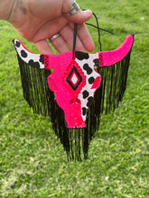 Load image into Gallery viewer, Bull Skull Freshie