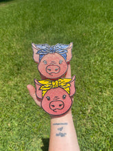 Load image into Gallery viewer, Pig Freshie
